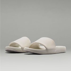 Lululemon - Restfeel Men’s Slide (size 11)